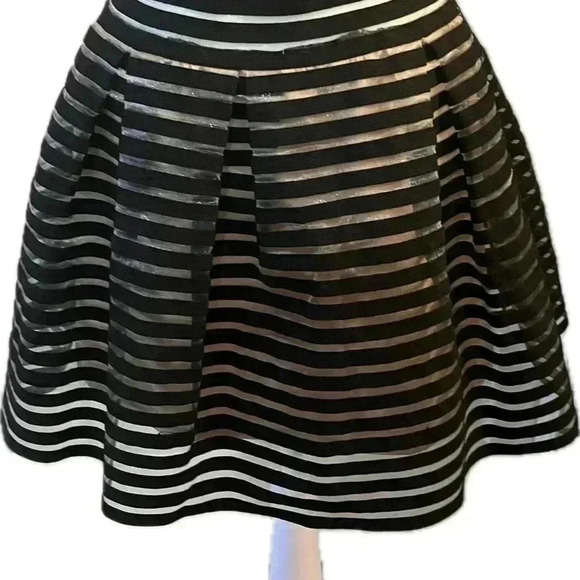 Forever 21 peplum skirt Medium/Large Black sheer stripe - Picture 4 of 8